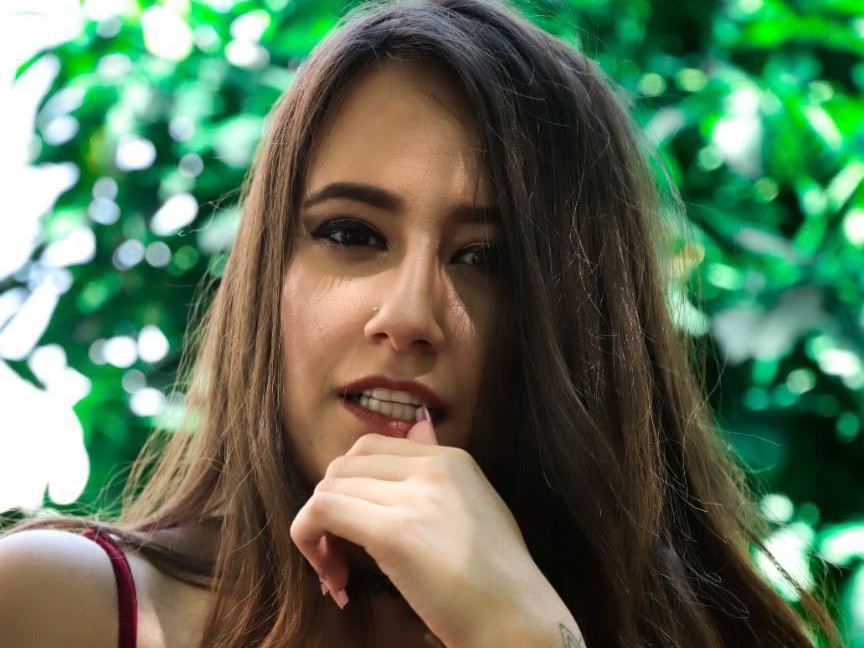 Zia_Benson Profilbild des Cam-Modells 