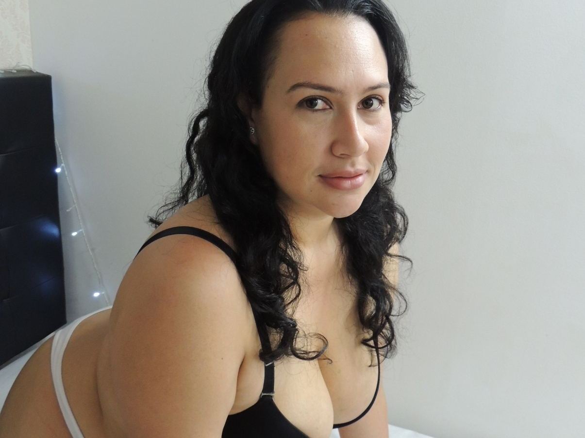 RoxaneMore immagine del profilo del modello di cam