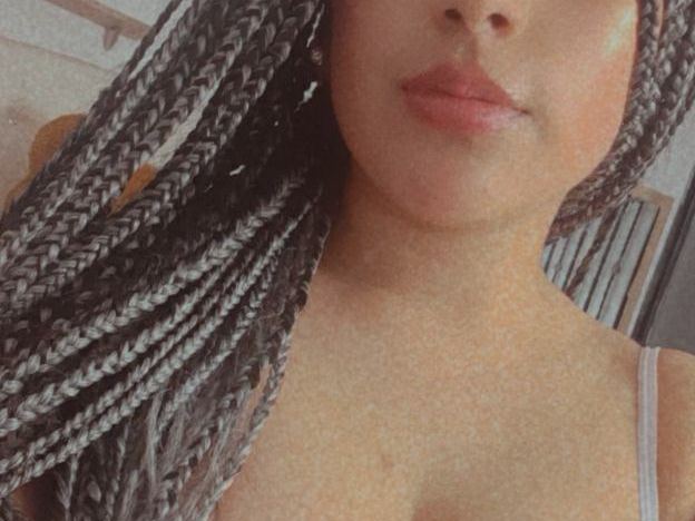 Image de profil du modèle de webcam sarah_lohan