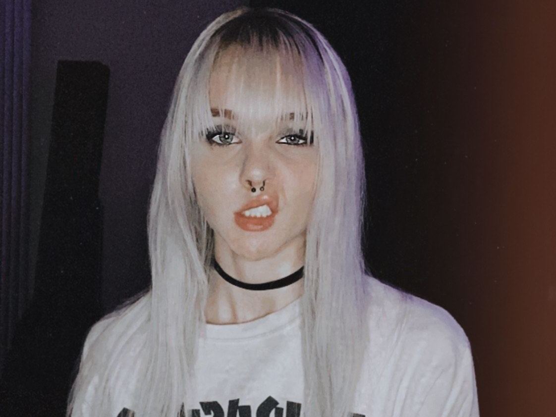 PiperAvery profielfoto van cam model 