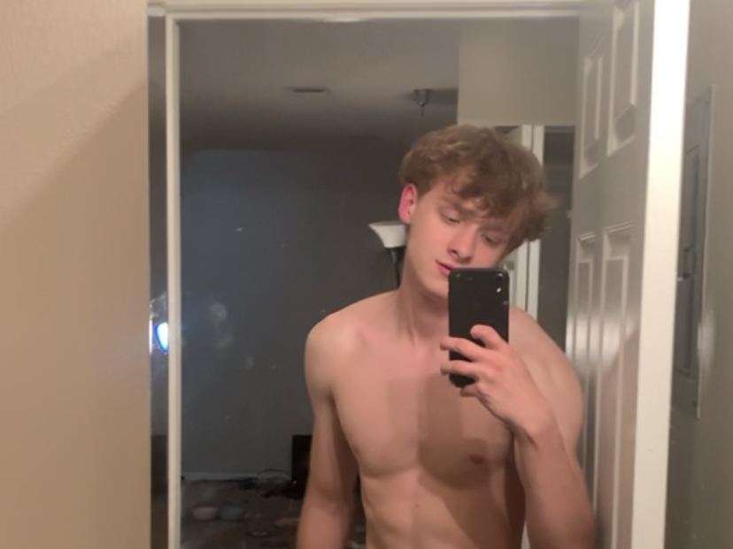 ethansvices profielfoto van cam model 