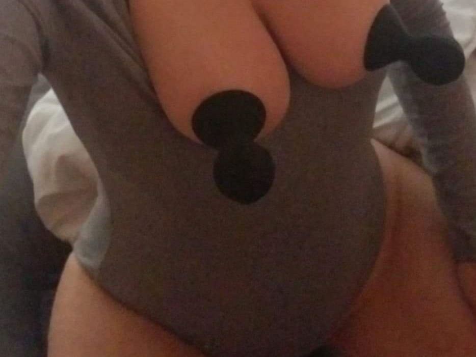 Image de profil du modèle de webcam Youngmom26