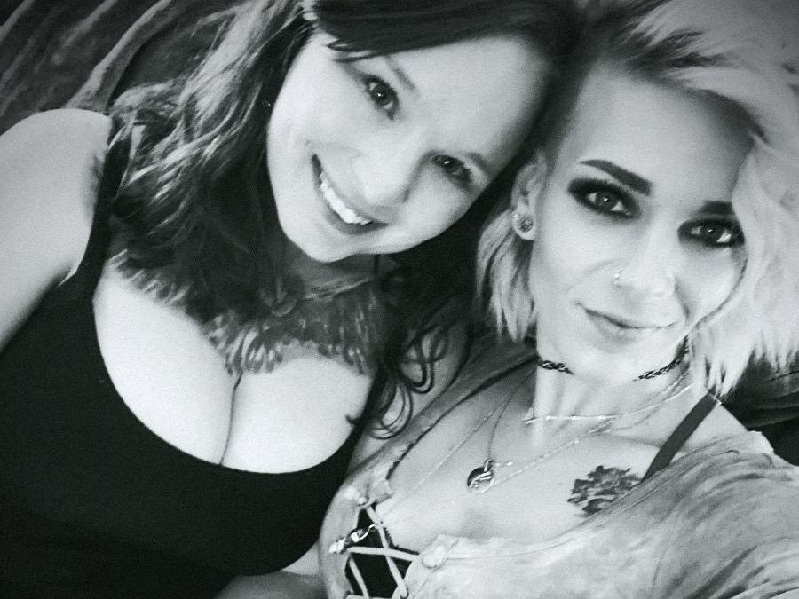 AprilAndSelene69 profielfoto van cam model 