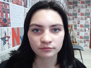 MonicaBenzy profielfoto van cam model 