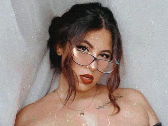 ZarayVegas profilbild på webbkameramodell 