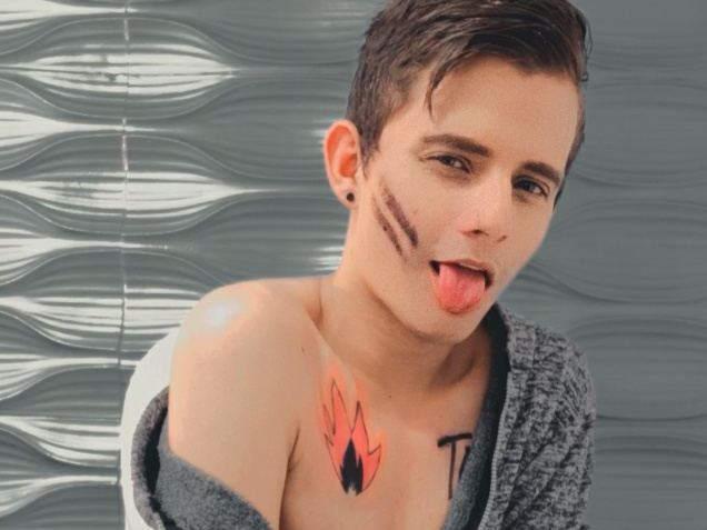 cris_cum cam model profile picture 