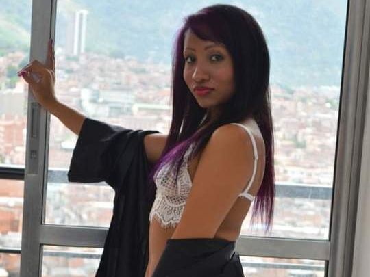 Image de profil du modèle de webcam shantal_daniells