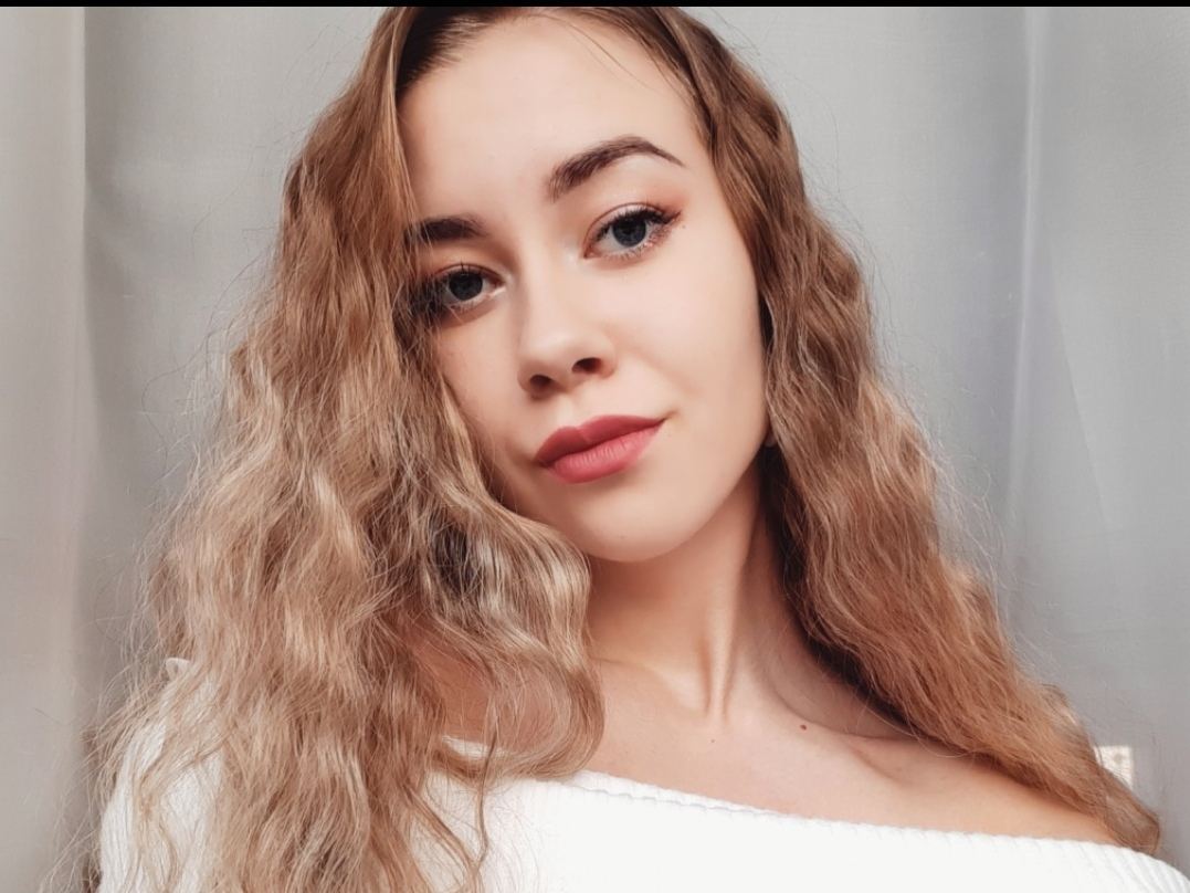 Jessica_whiteX profilbild på webbkameramodell 