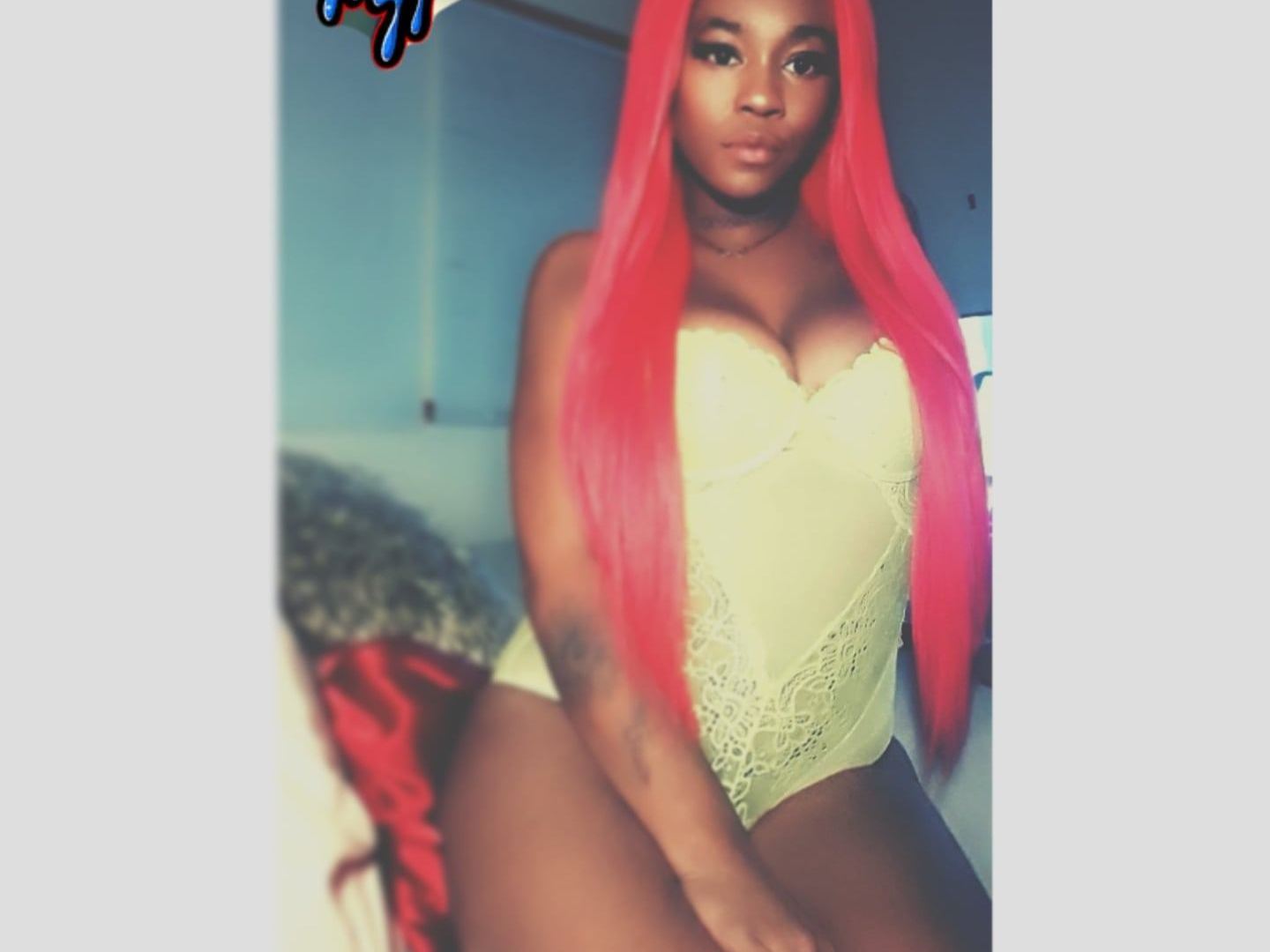 GypsyLuxe cam model profile picture 