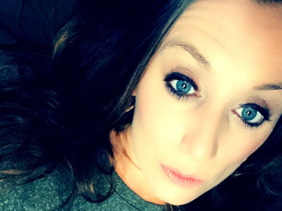 Alittlxtra profilbild på webbkameramodell 