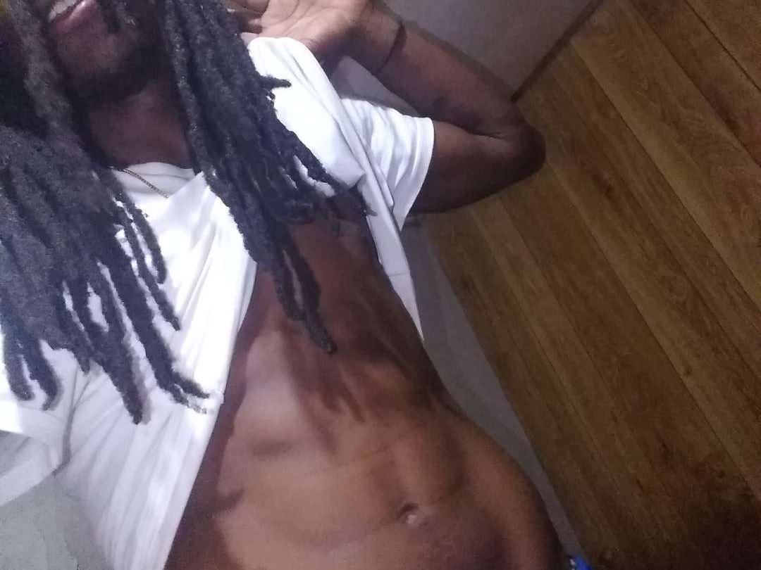 Image de profil du modèle de webcam Bbc28diffddyy
