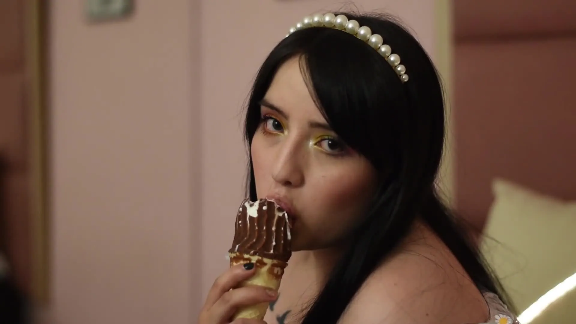 Interprete EmelyRosse Video 4