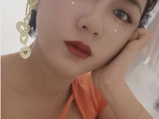 Imagen de perfil de modelo de cámara web de Lucynice