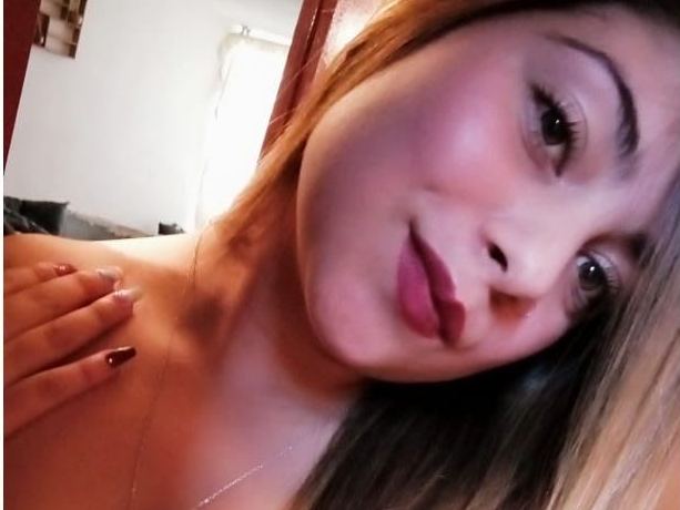 Imagen de perfil de modelo de cámara web de isabella_magic