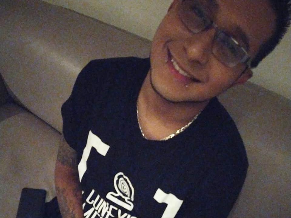 Foto de perfil de modelo de webcam de alejoconex 