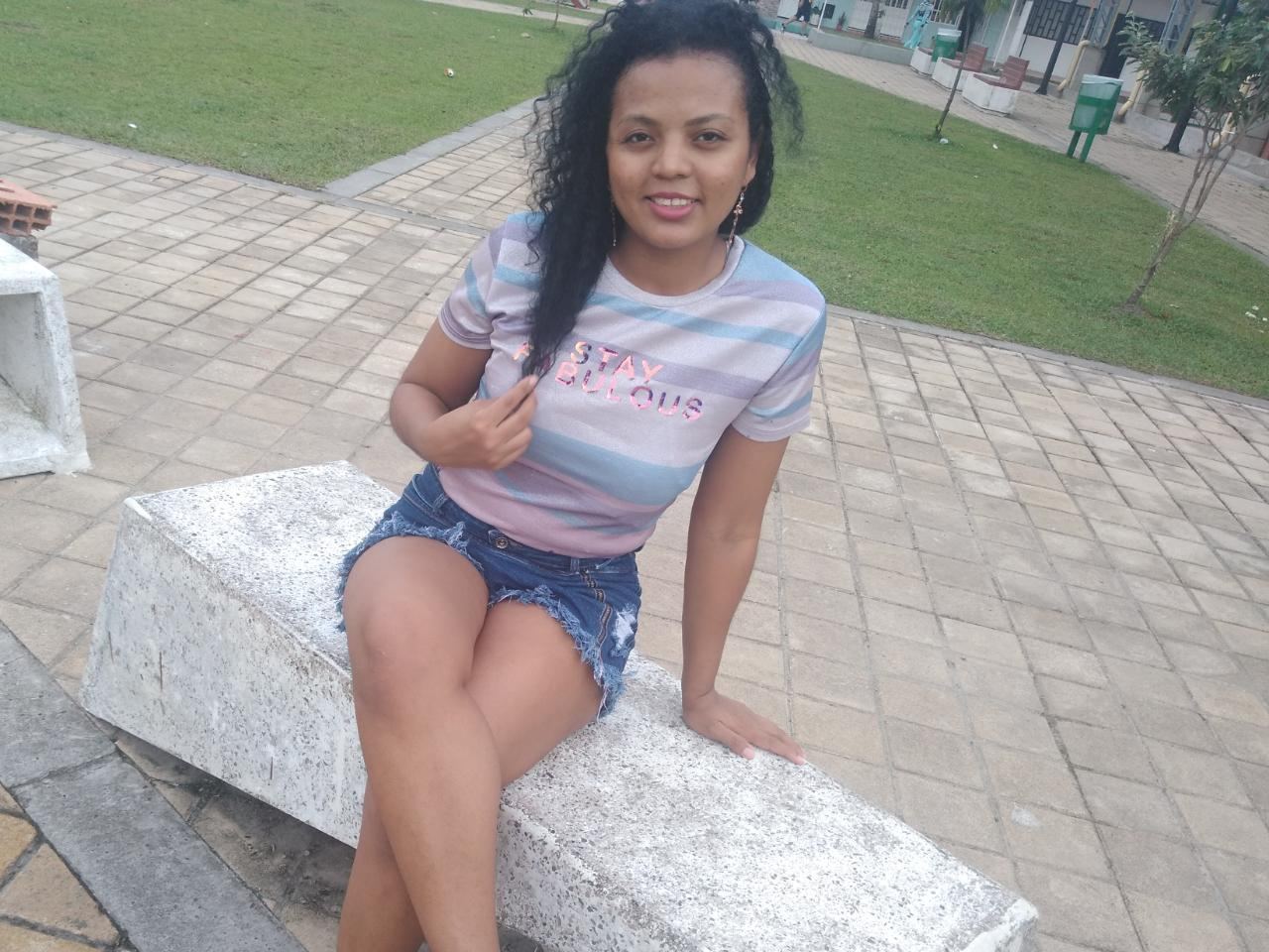 Yerli_latina profielfoto van cam model 
