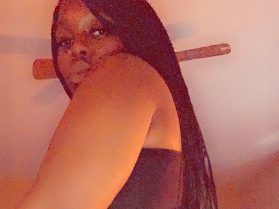 Image de profil du modèle de webcam Cocowet27