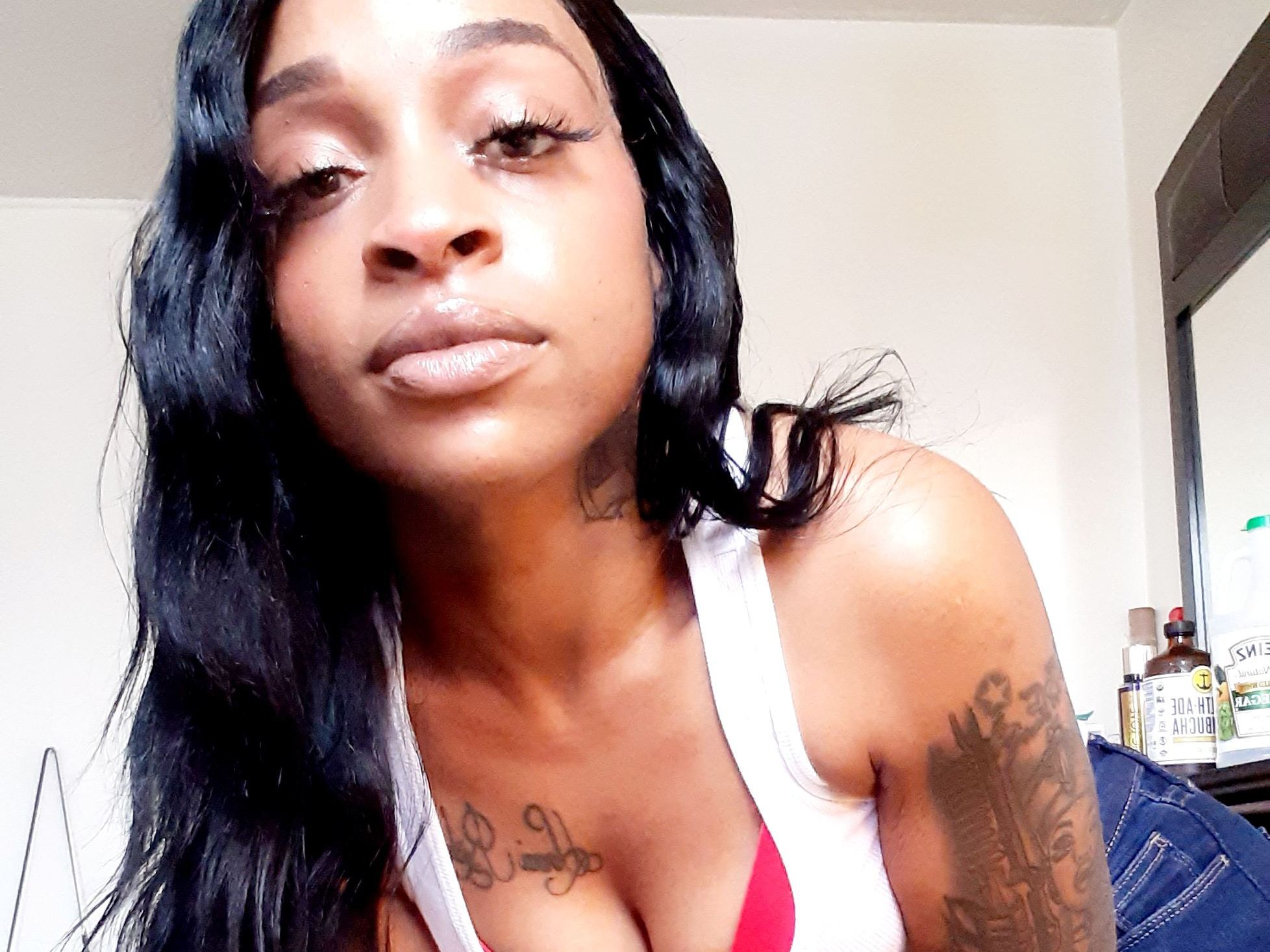 Foto de perfil de modelo de webcam de SerenityDevine 