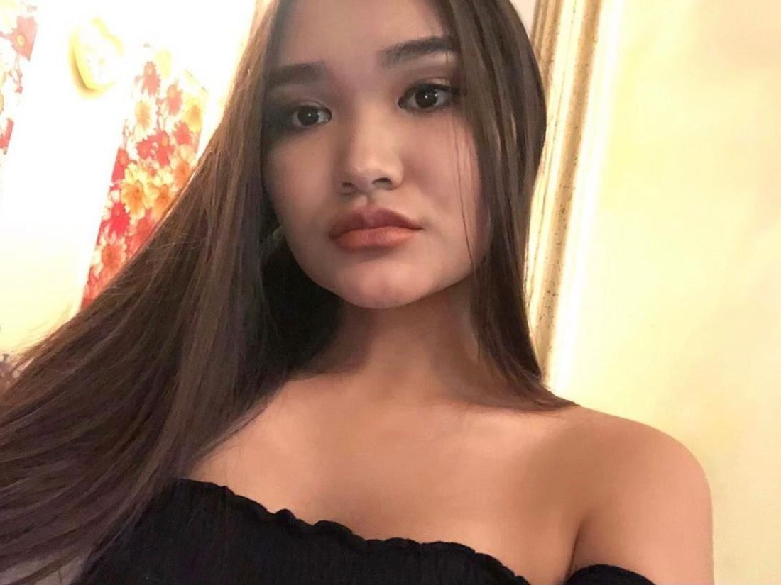 Imagen de perfil de modelo de cámara web de SugaryJuice