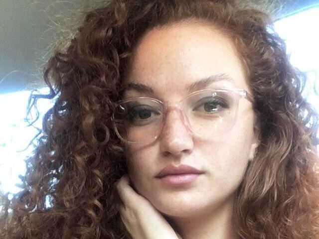 Imagen de perfil de modelo de cámara web de Nextdoor_Alice