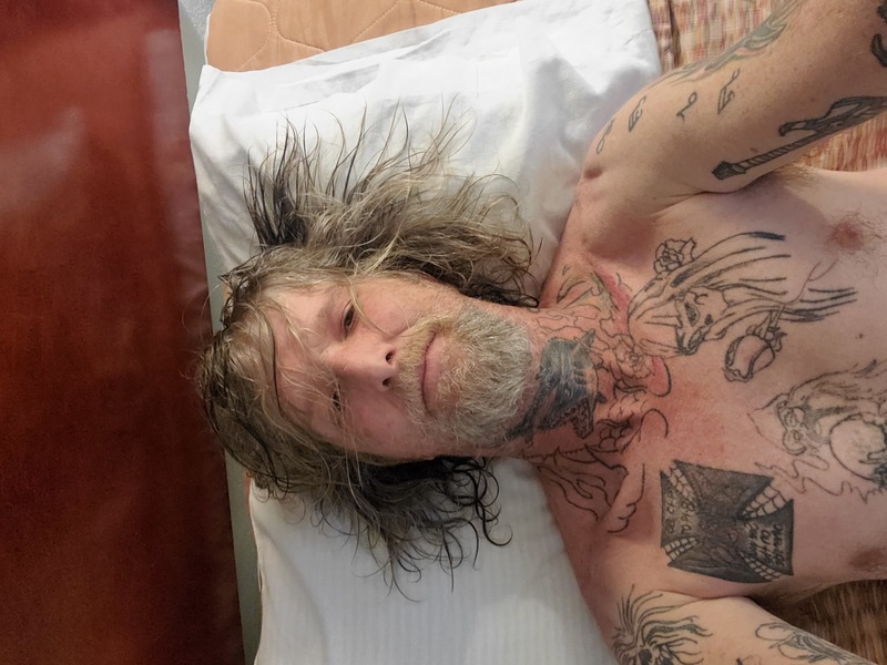 Performer scottyshark Photo 11