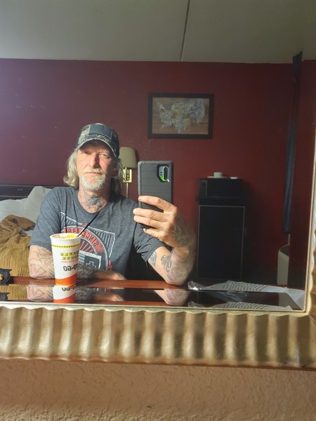 Performer scottyshark Photo 5