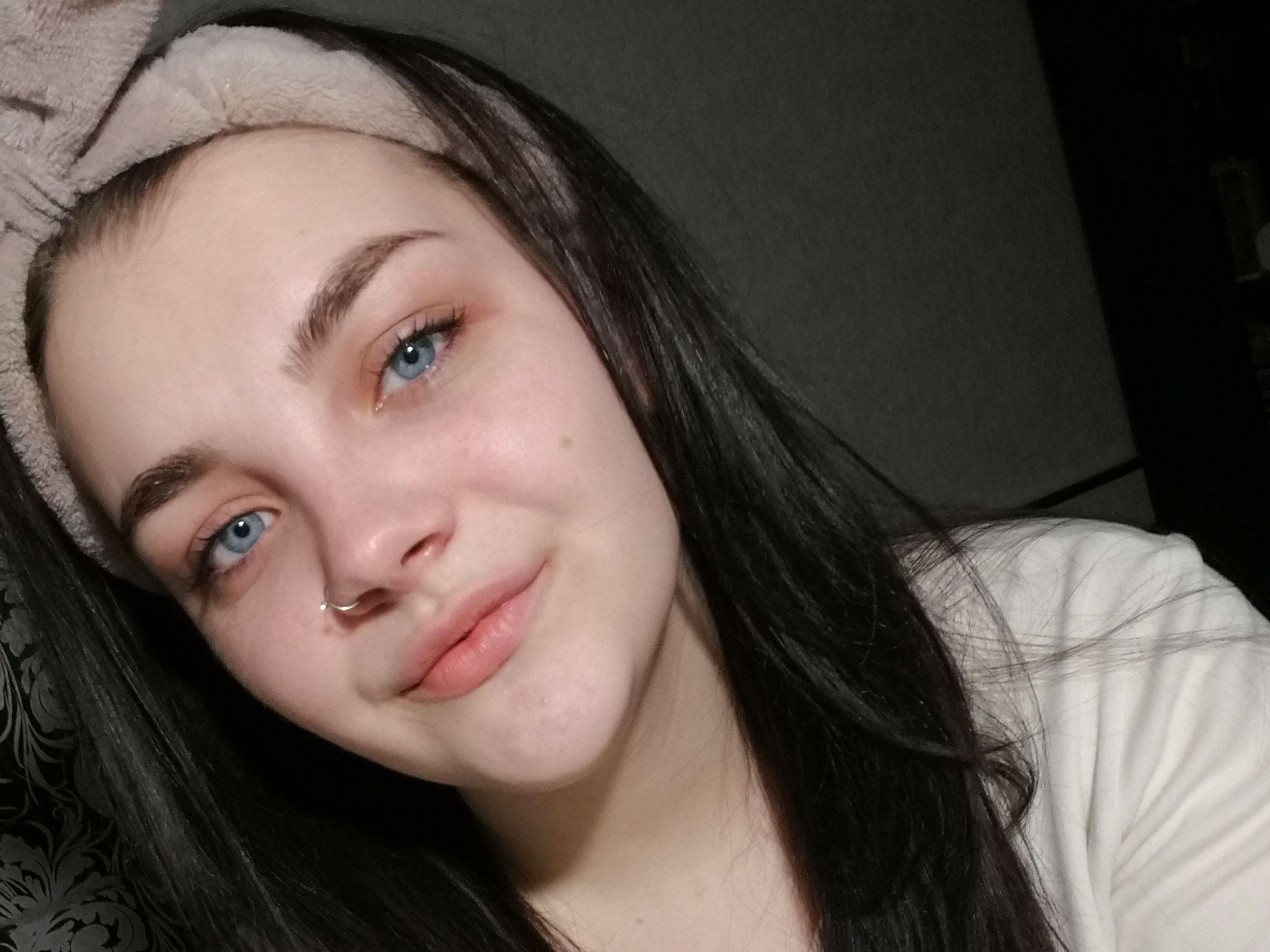 DawnQRed Profilbild des Cam-Modells 
