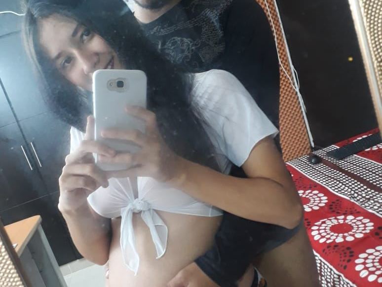 Imagen de perfil de modelo de cámara web de pitucouple