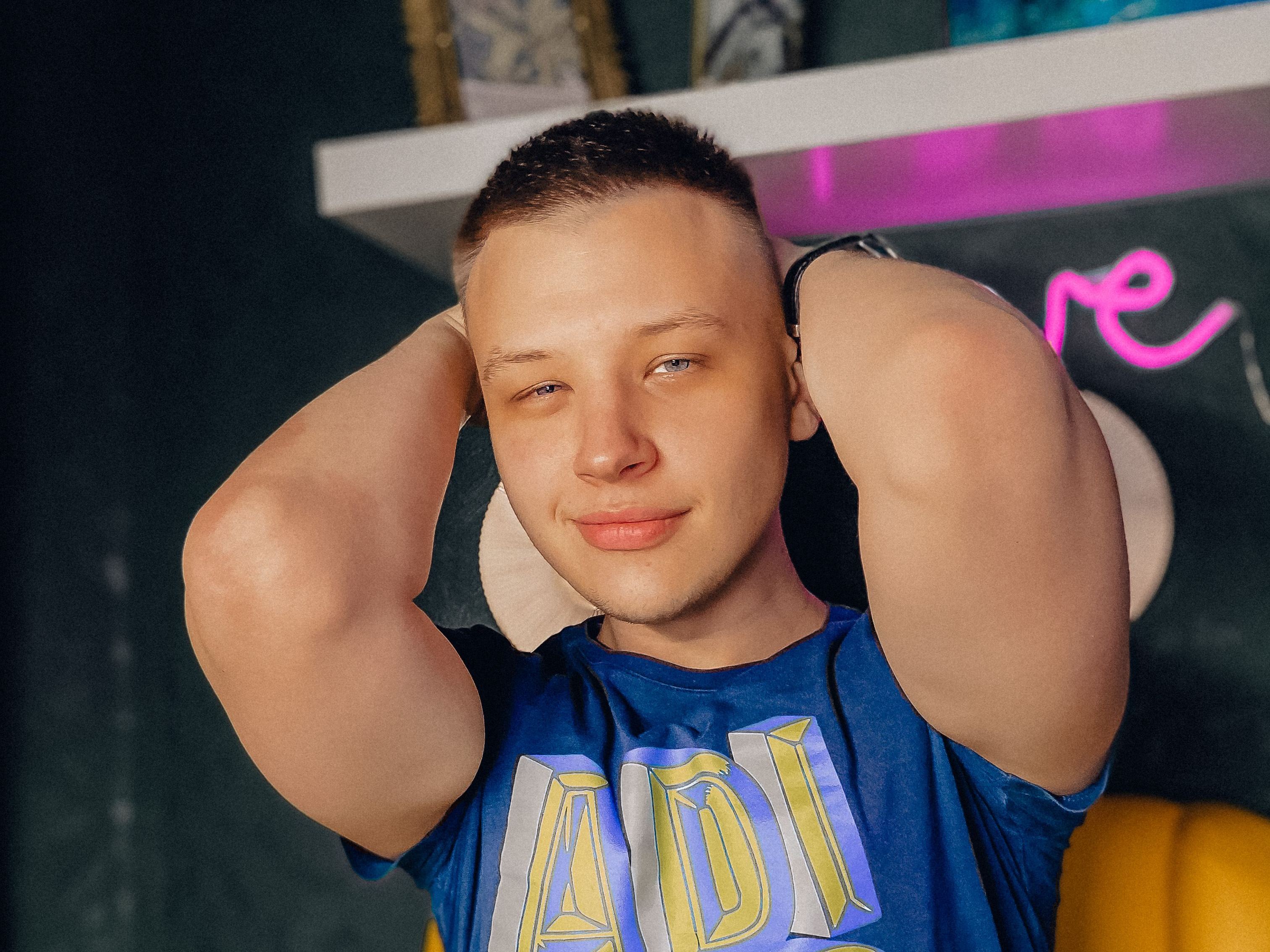 Oscarlu Profilbild des Cam-Modells 