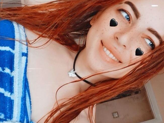 Imagen de perfil de modelo de cámara web de LuciaCute