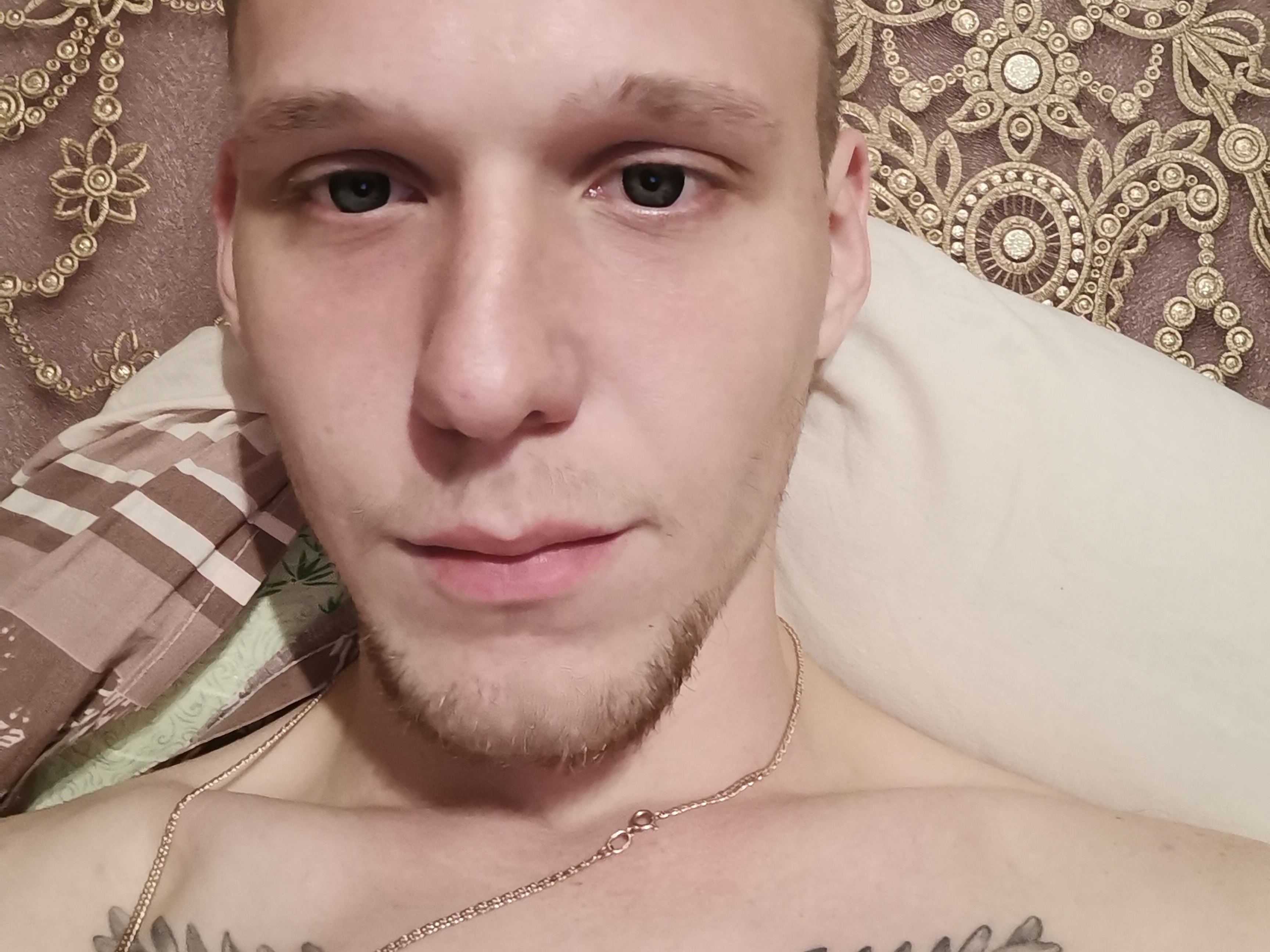 Image de profil du modèle de webcam Viru9896