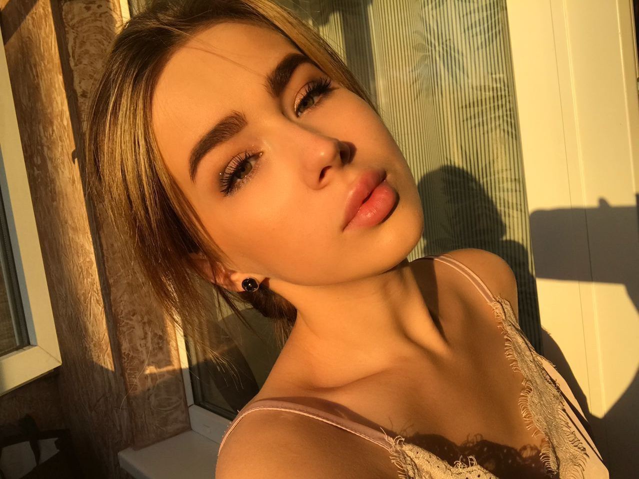 Imagen de perfil de modelo de cámara web de RitaMillerr