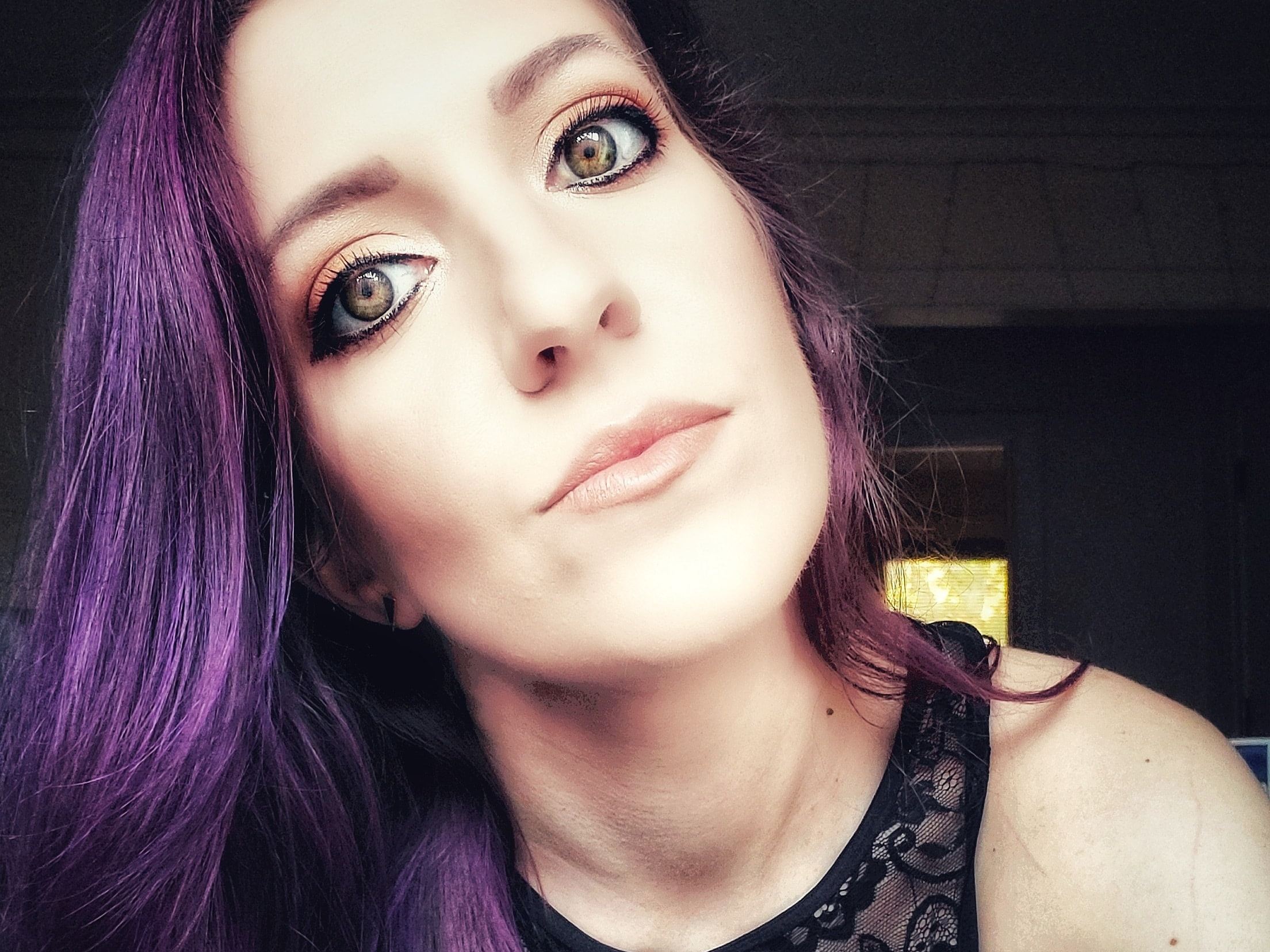 Imagen de perfil de modelo de cámara web de Volafemme