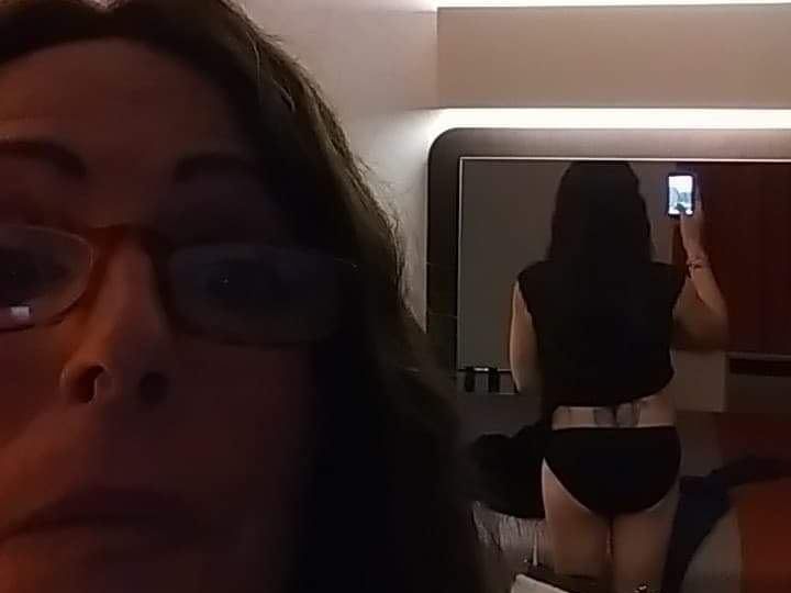 Image de profil du modèle de webcam DirtyDiane26