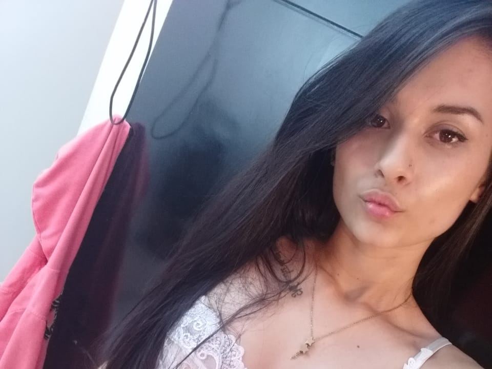 Image de profil du modèle de webcam mylu_latina