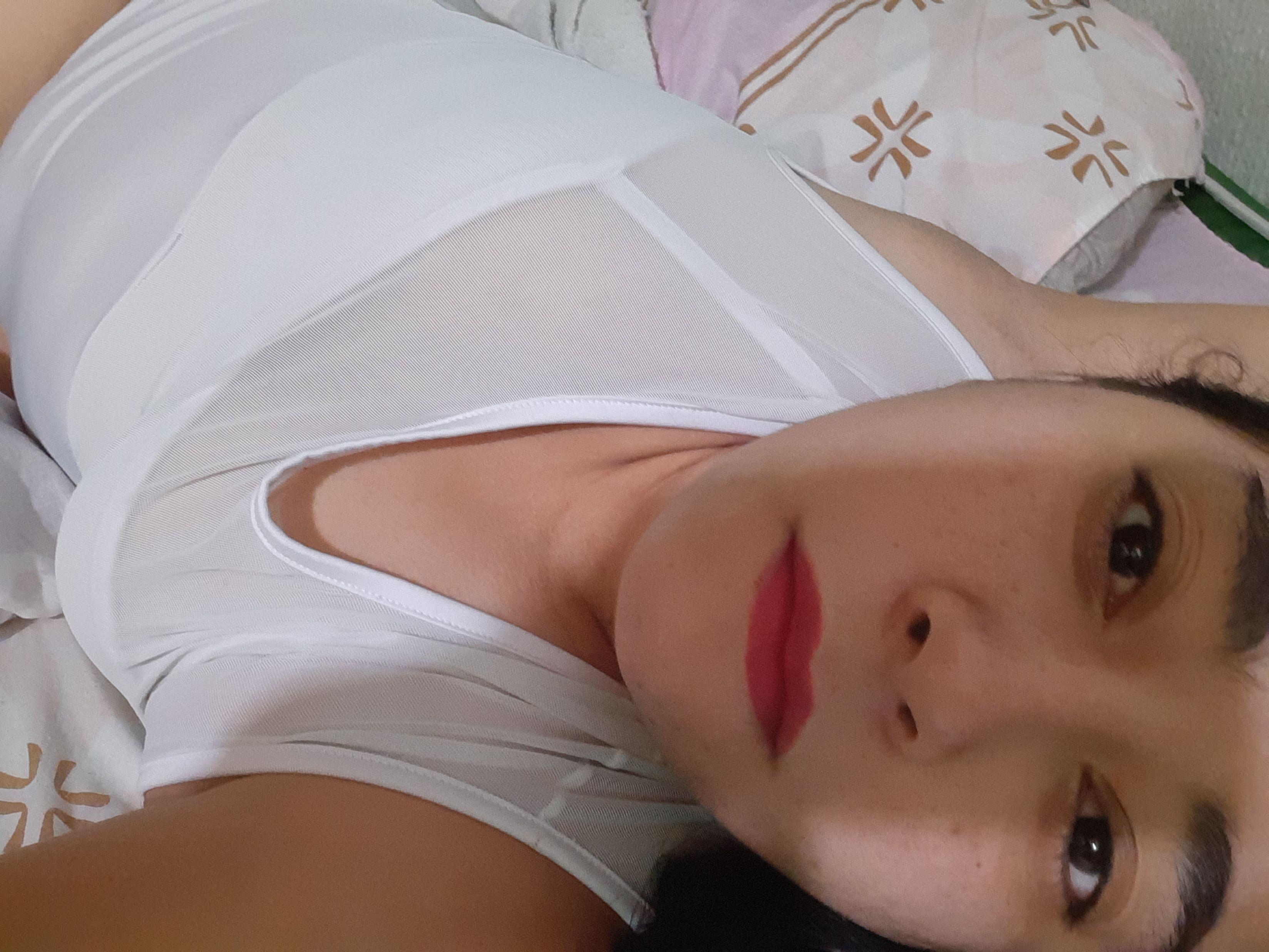 Image de profil du modèle de webcam IvonneDaves