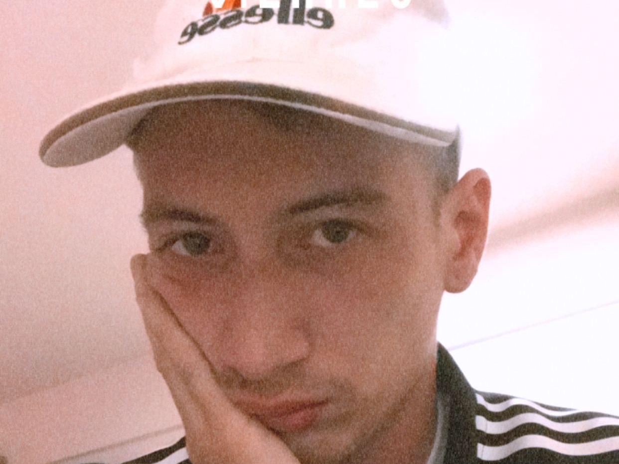 easyeasy cam model profile picture 