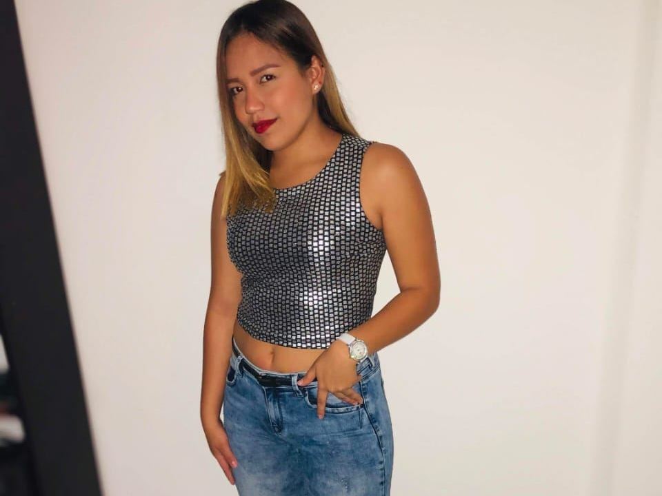 Imagen de perfil de modelo de cámara web de Danna_naughtyy19