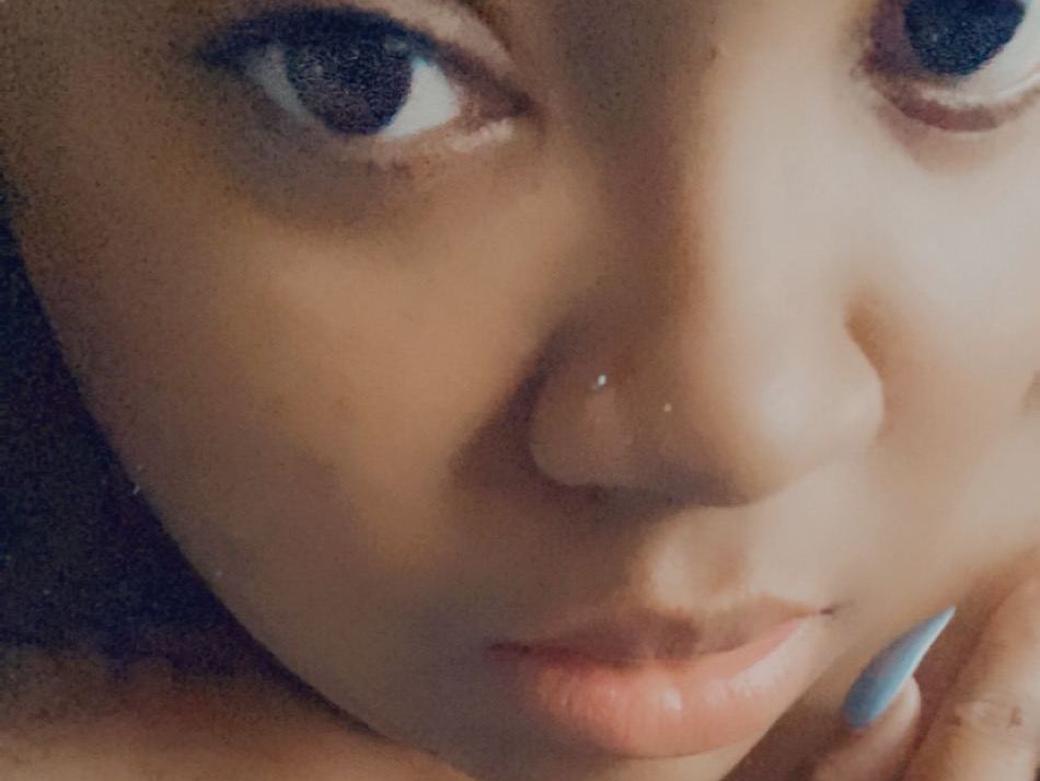 Imagen de perfil de modelo de cámara web de PrettyNPaidXXX