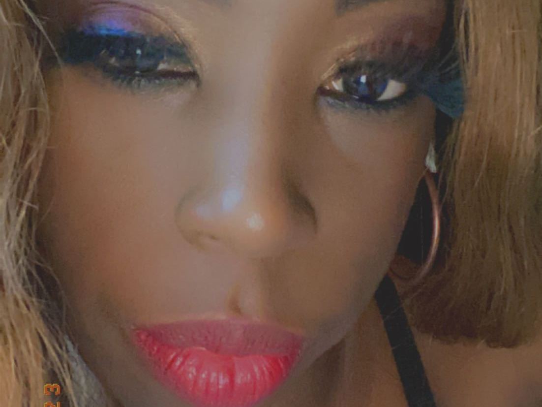 Imagen de perfil de modelo de cámara web de GoddessMocaBanks