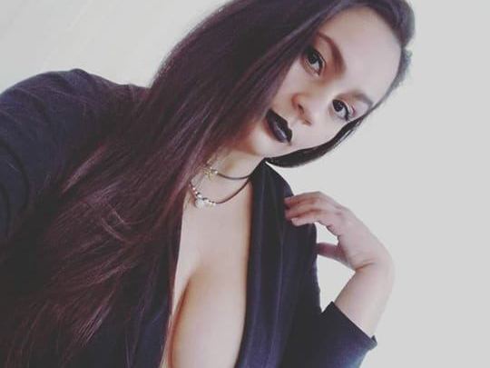 AliciaFlower profielfoto van cam model 