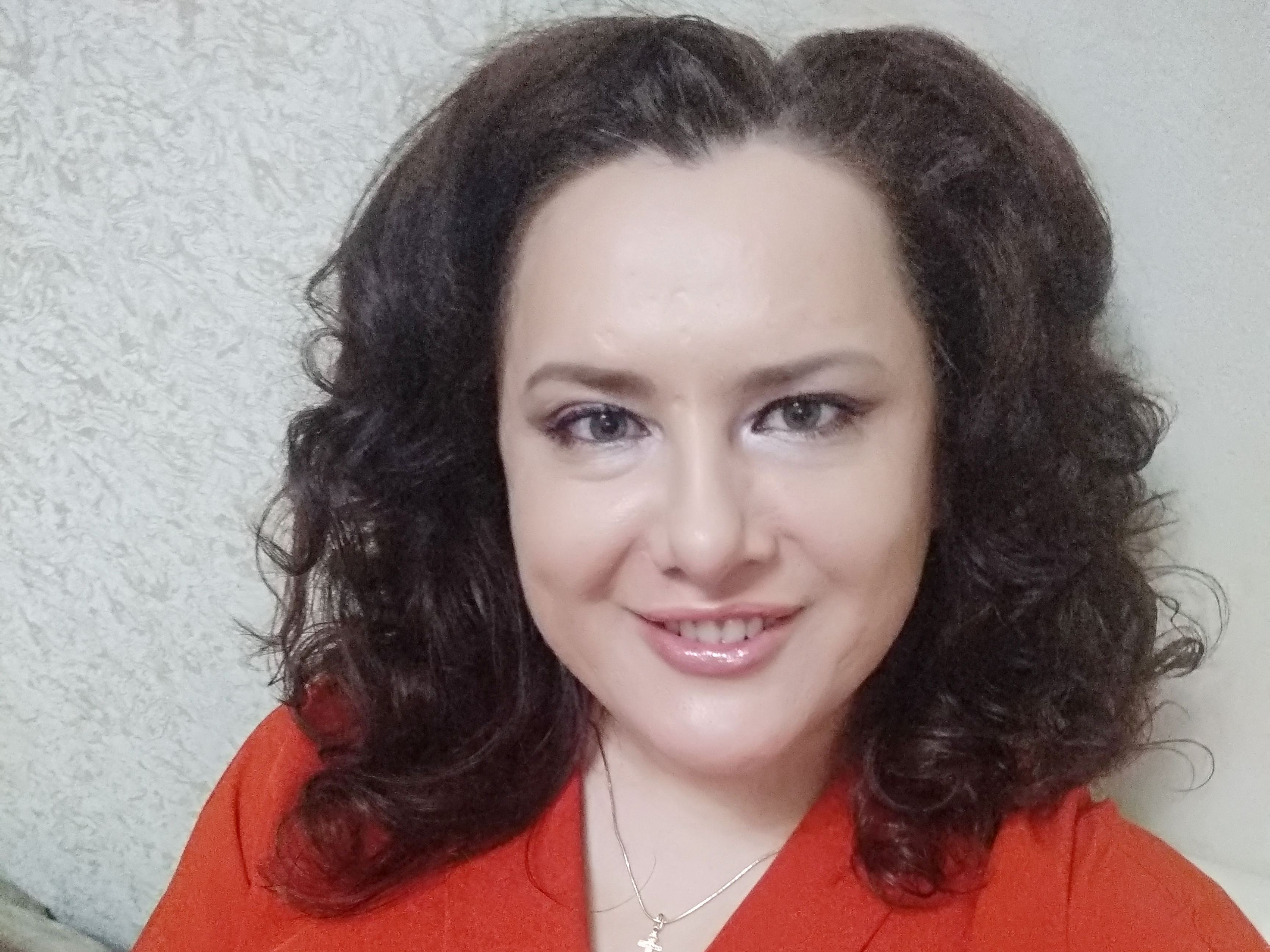 Image de profil du modèle de webcam MarikaQAce