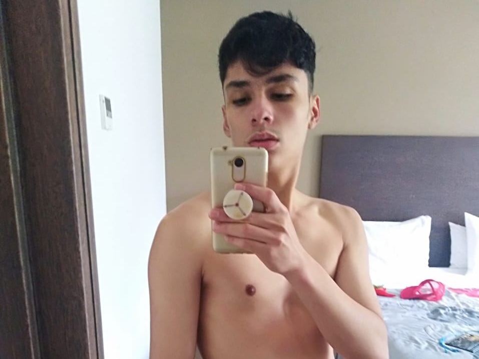 Foto de perfil de modelo de webcam de daviid_gandy 