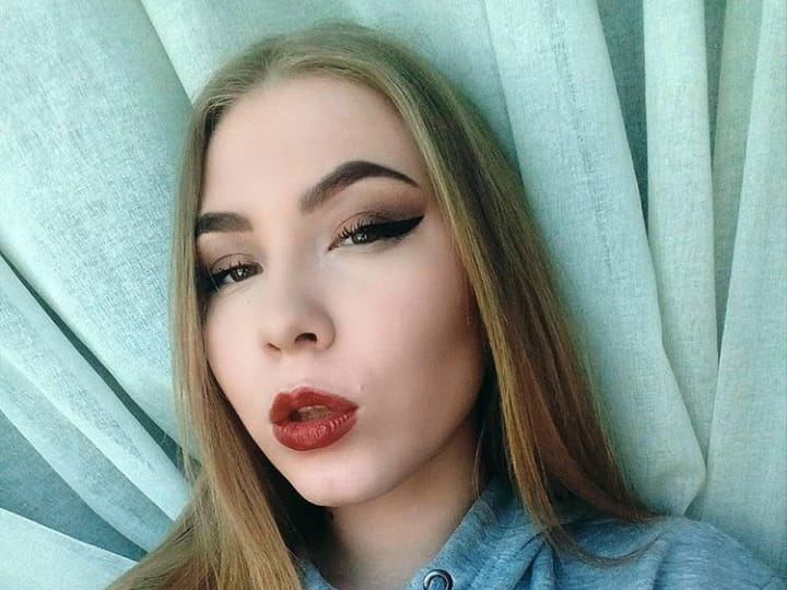 Little_LizaX profilbild på webbkameramodell 