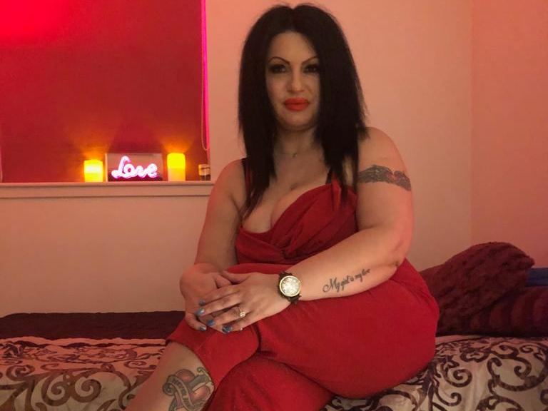Image de profil du modèle de webcam ViolettANGEL