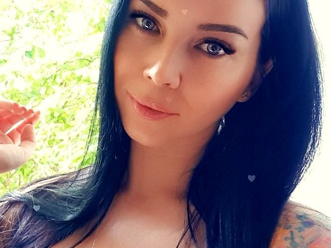 Imagen de perfil de modelo de cámara web de Klara94