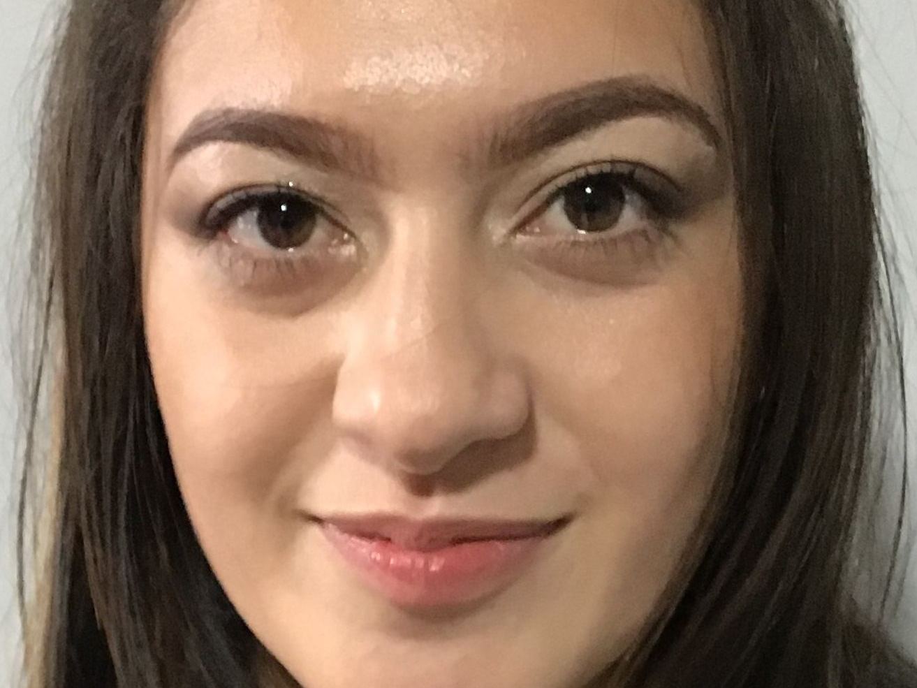 Lucy_Keller profilbild på webbkameramodell 