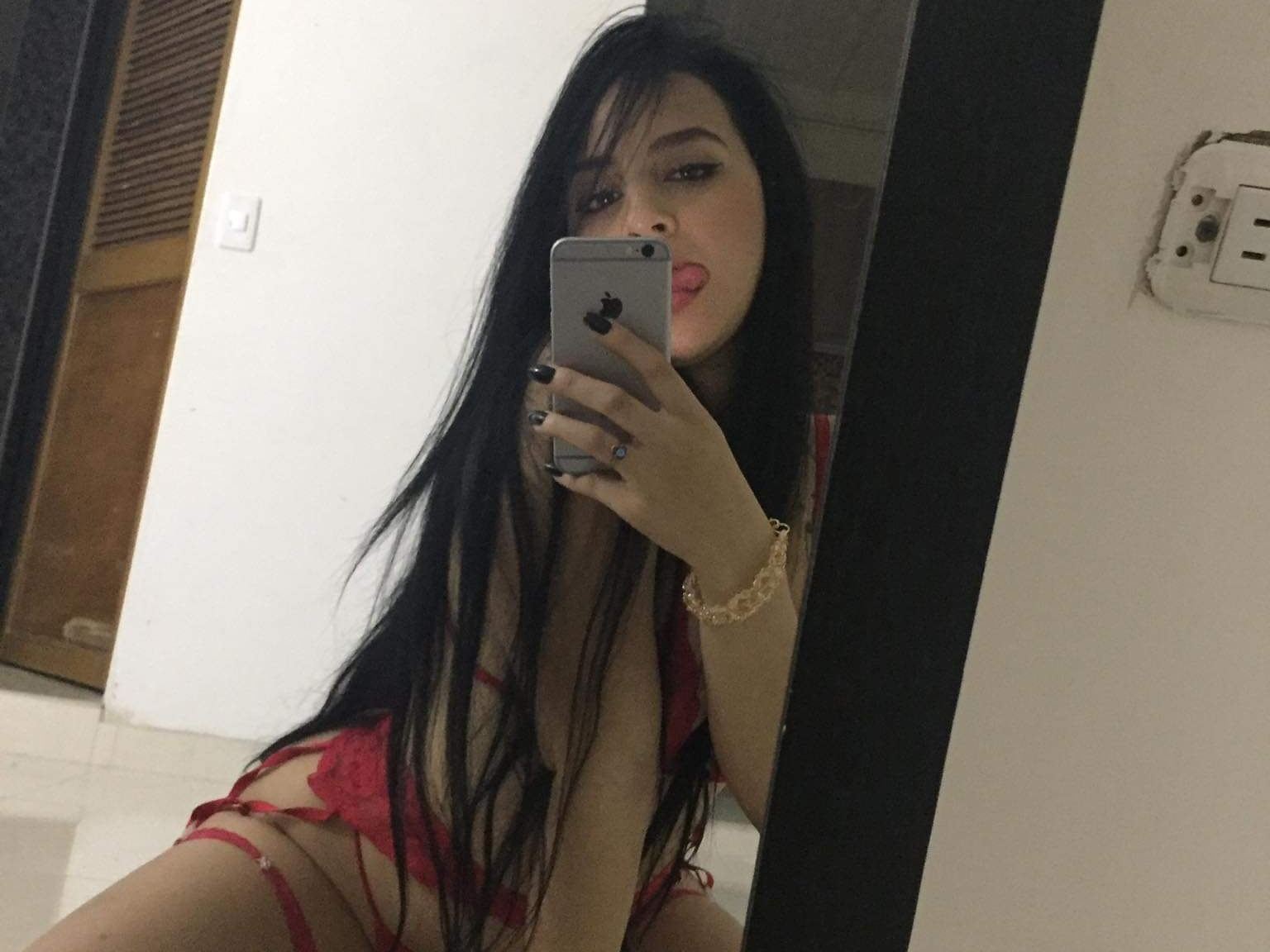 Anais_Benattia cam model profile picture 