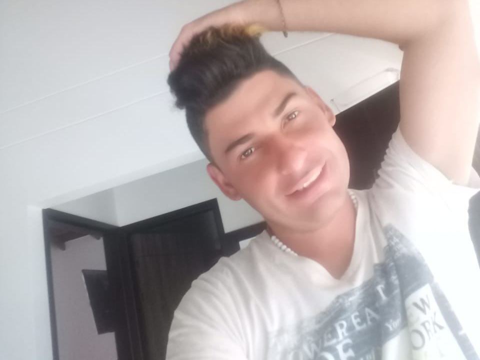 Foto de perfil de modelo de webcam de gayner 