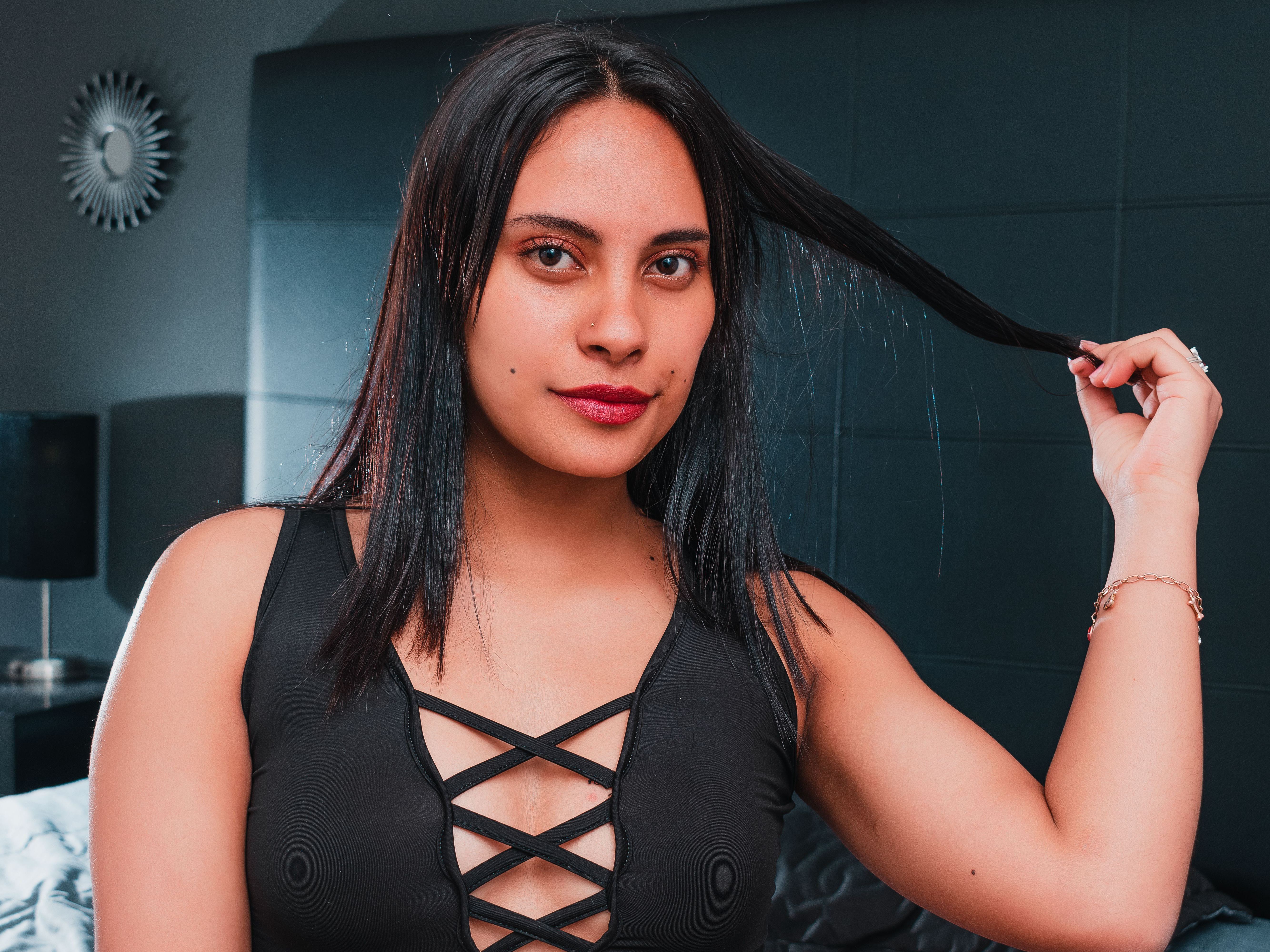 Imagen de perfil de modelo de cámara web de AlexandraRai
